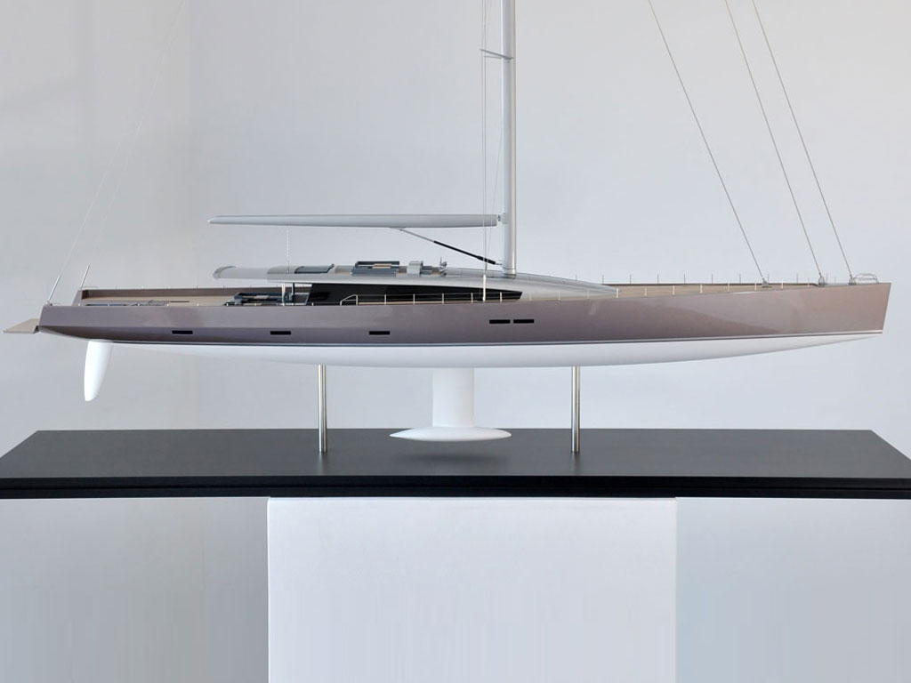 RACOUPEAU maquette du Yacht évoë 55