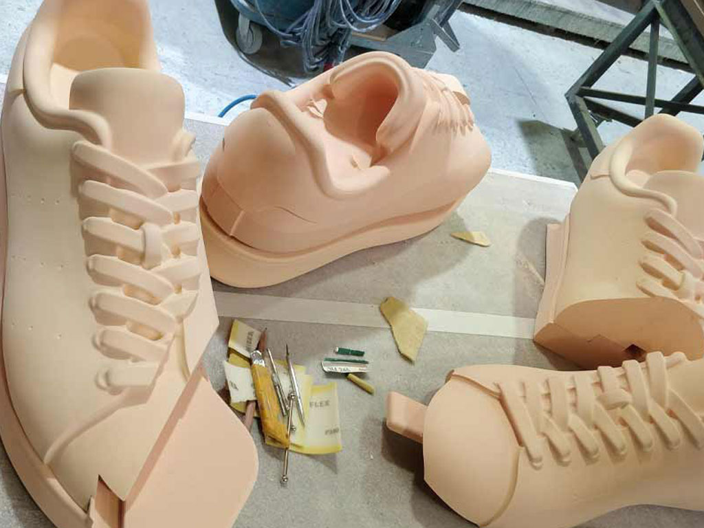 Usinage lab éléments chaussures totem Adidas